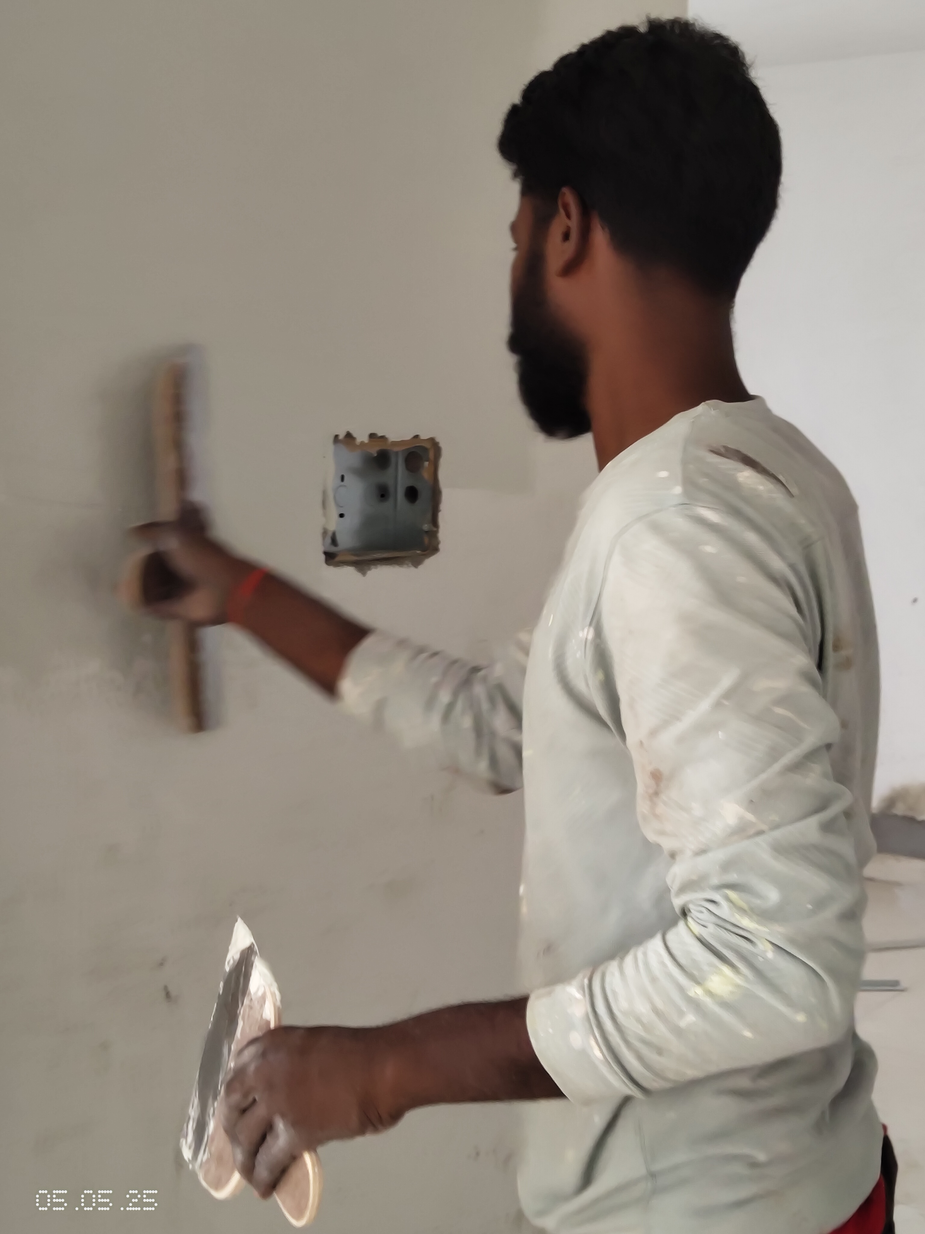 5 Flats Interior – Putty & Painting